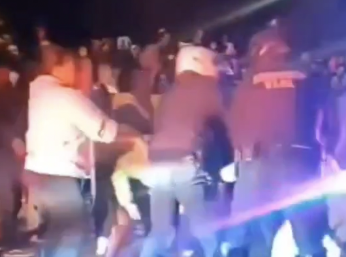 Argüendero Desfile Coca Cola La Polaka Periodismo Alternativo